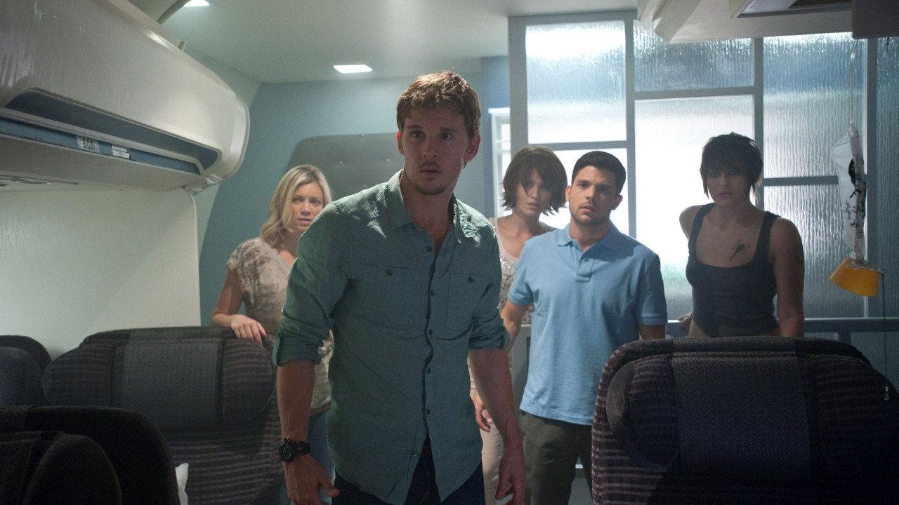 Flight 7500 2014 movie scene