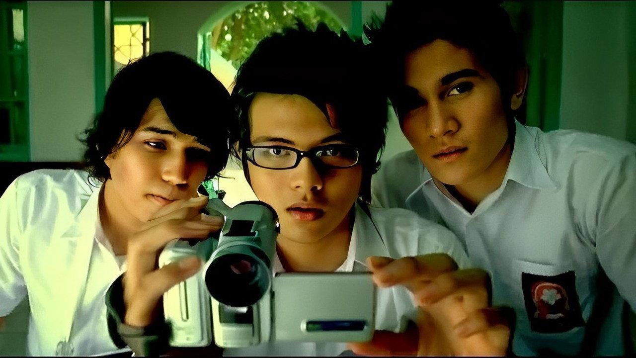 Catatan Akhir Sekolah 2005 movie scene