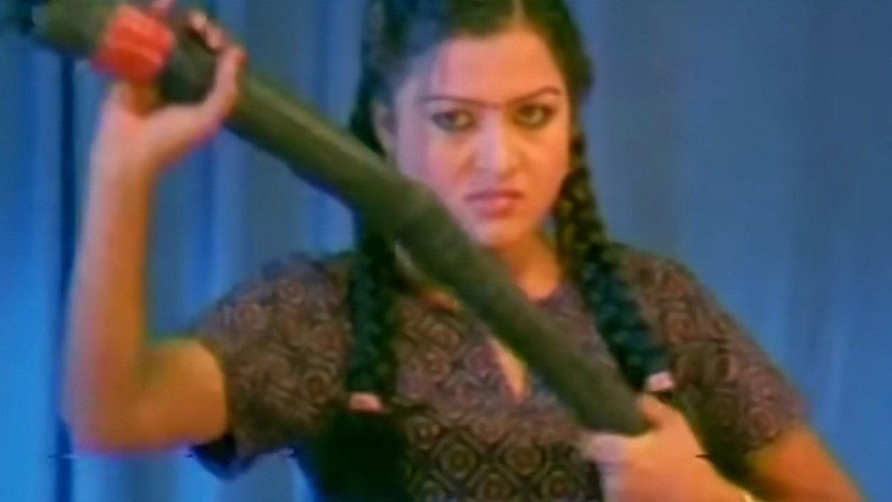 Himmat 2010 movie scene