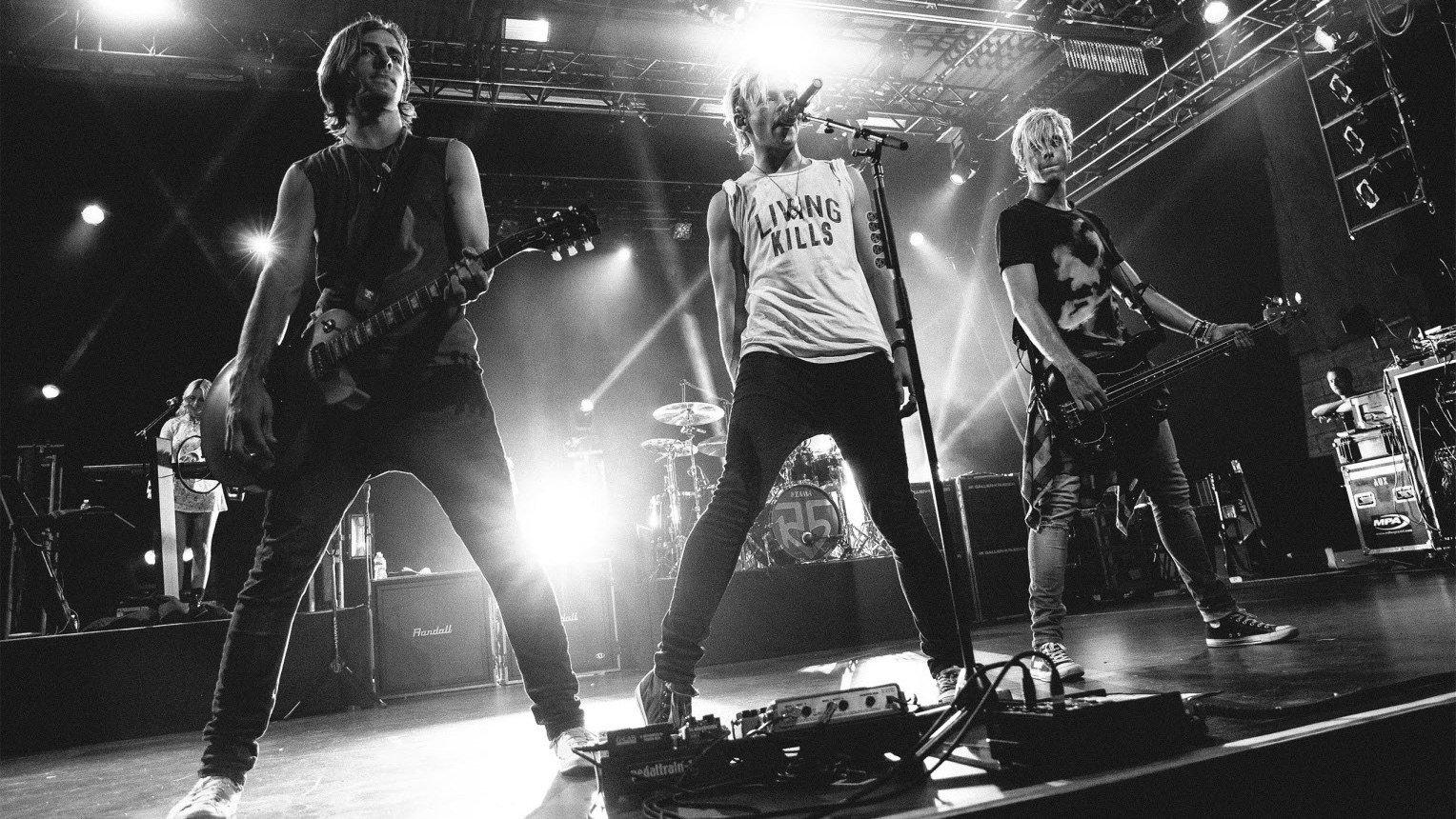 R5: All Day, All Night 2015 movie scene