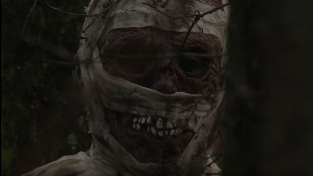 Evil Exhumed 2016 movie scene