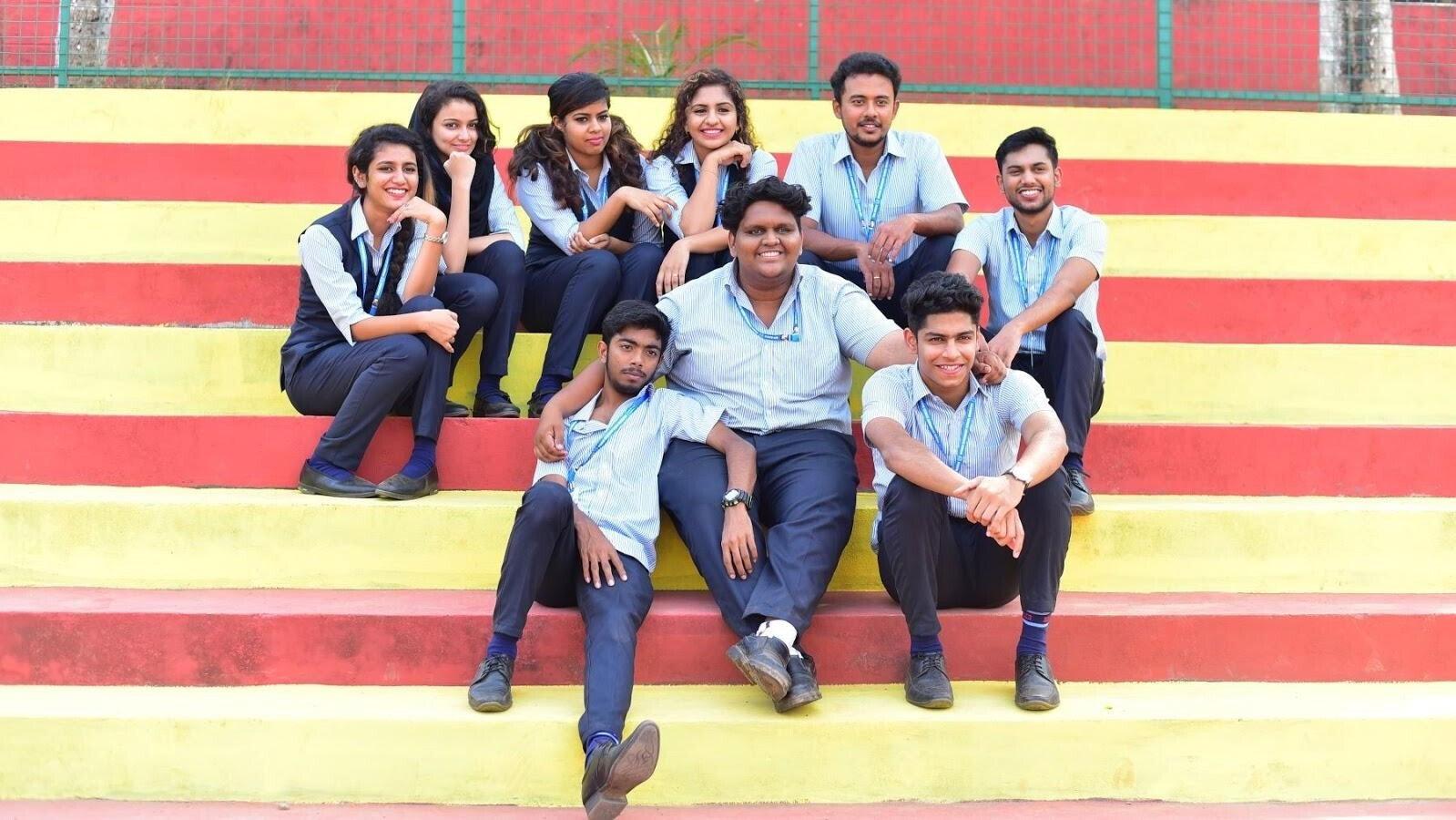 Oru Adaar Love 2019 movie scene