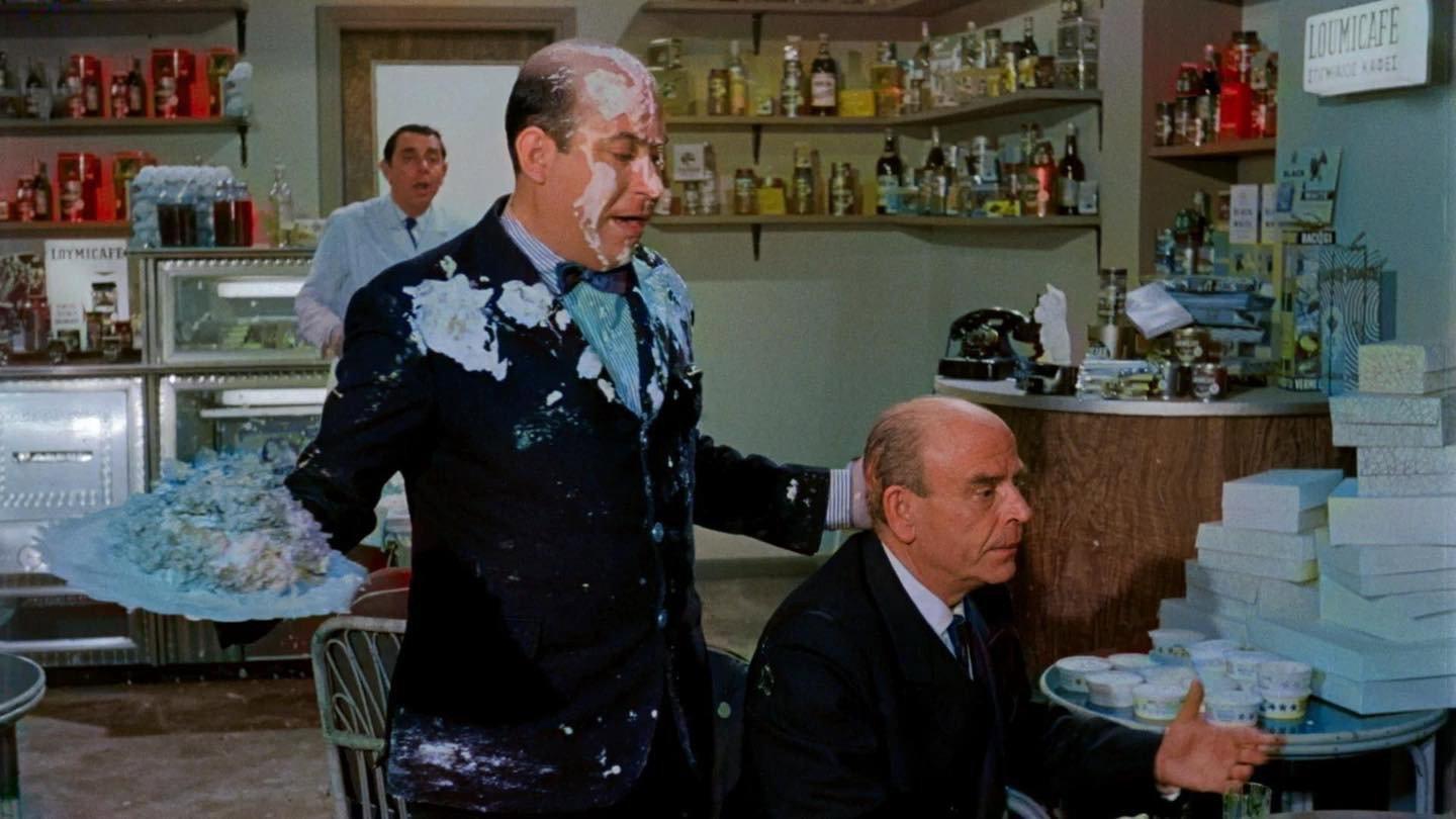 Help! Vengos Visible Agent '000' 1967 movie scene