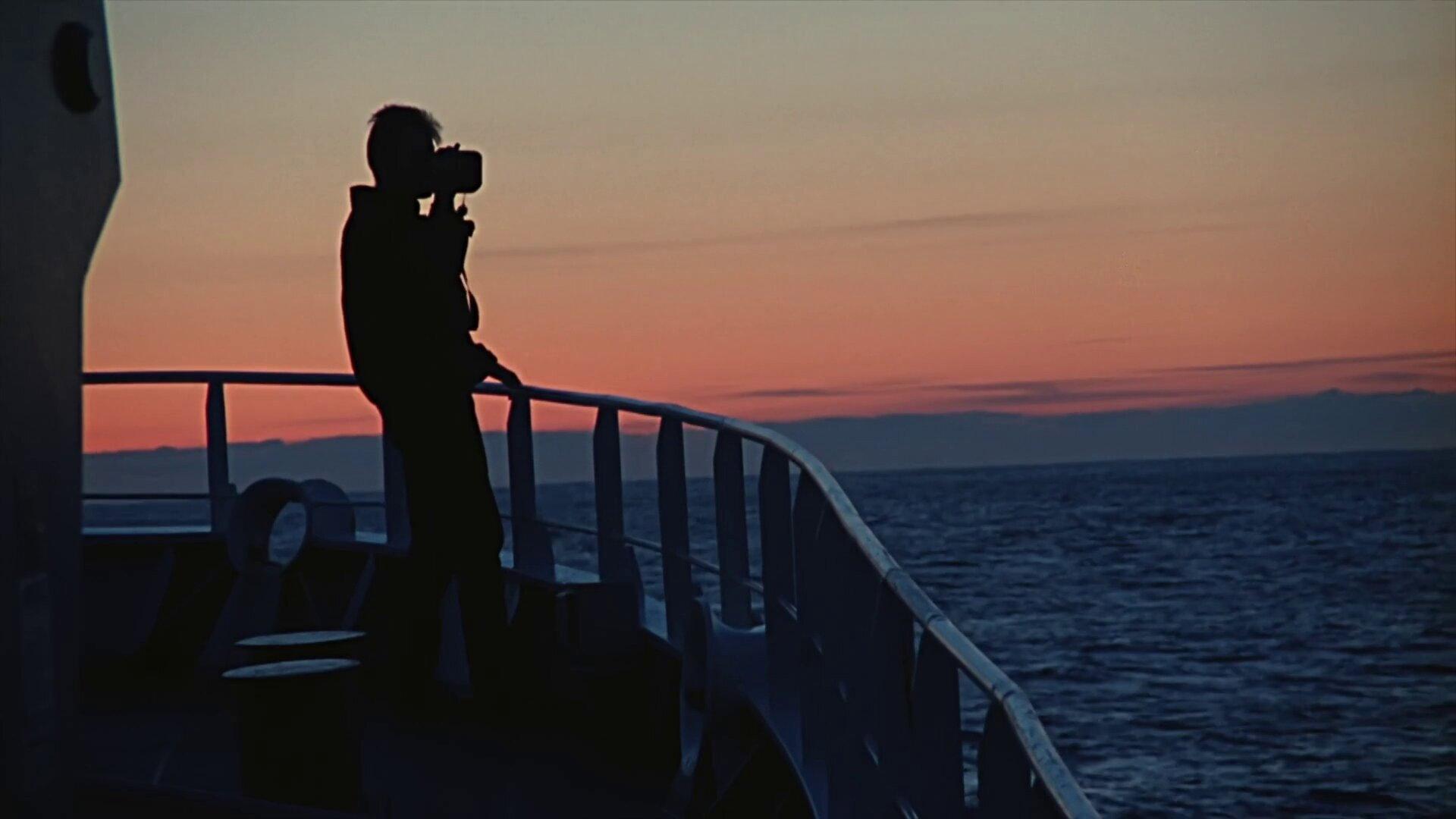 At Sea 2004 movie scene