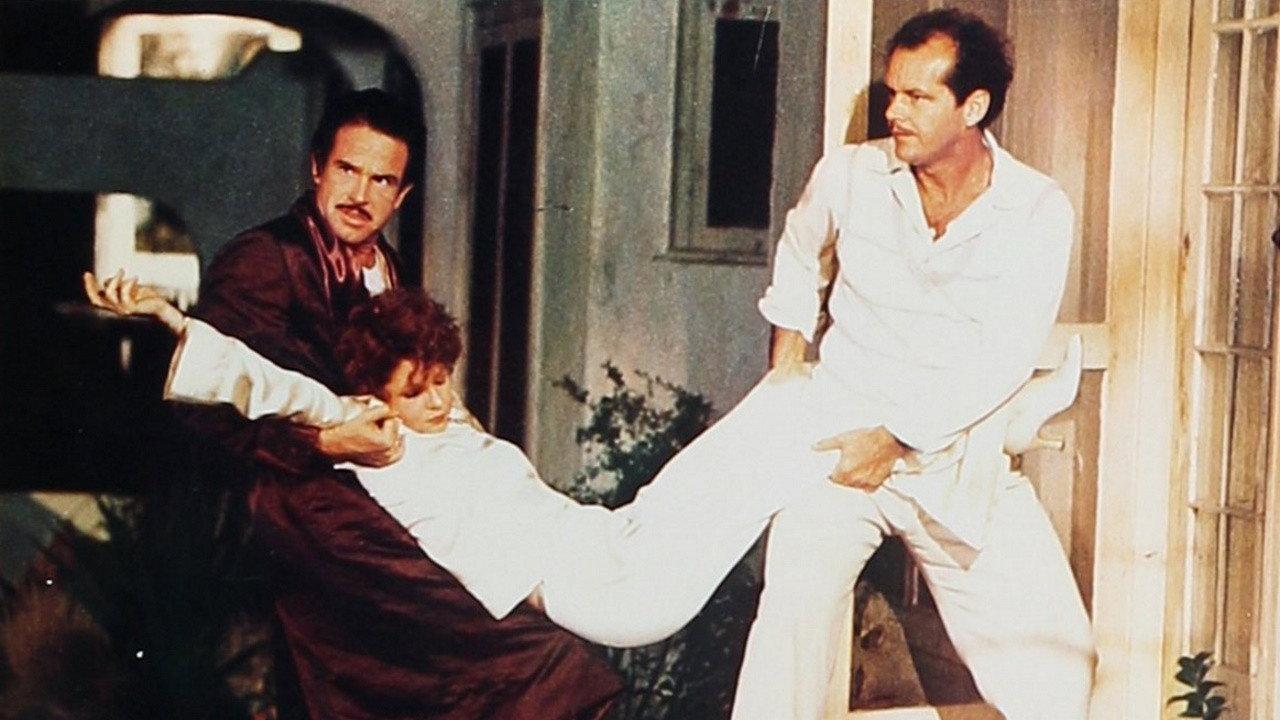 The Fortune 1975 movie scene