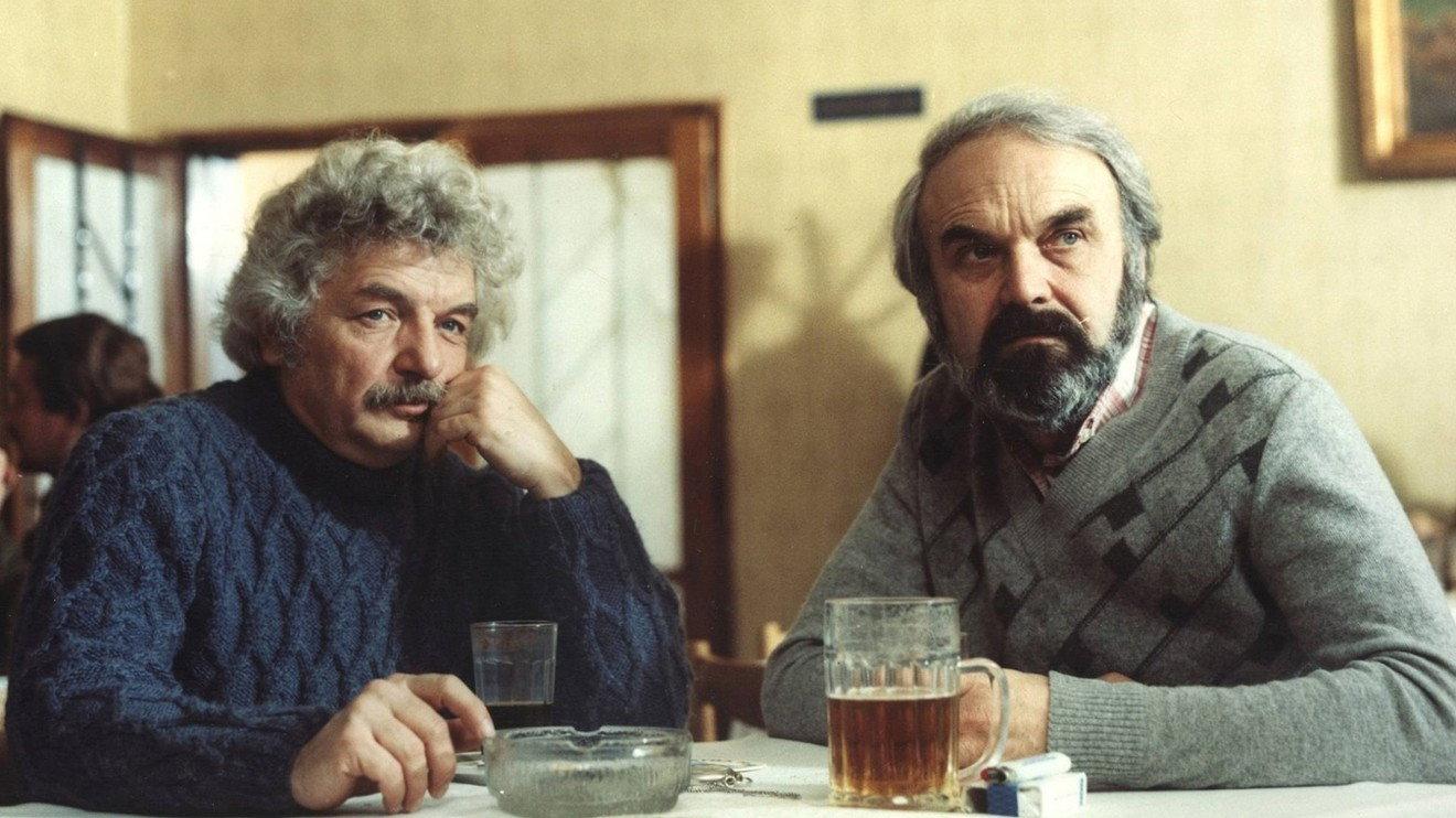 An Uncertain Season 1988 movie scene