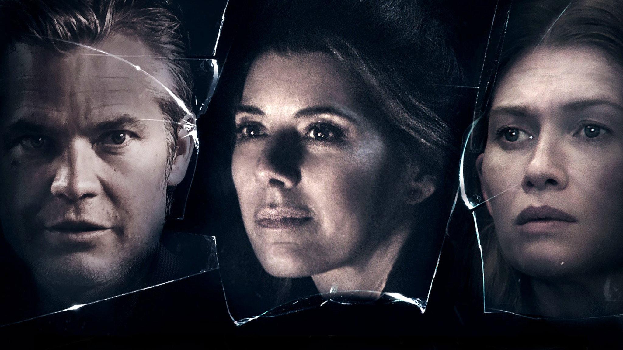 Dark Was the Night 2018 movie scene