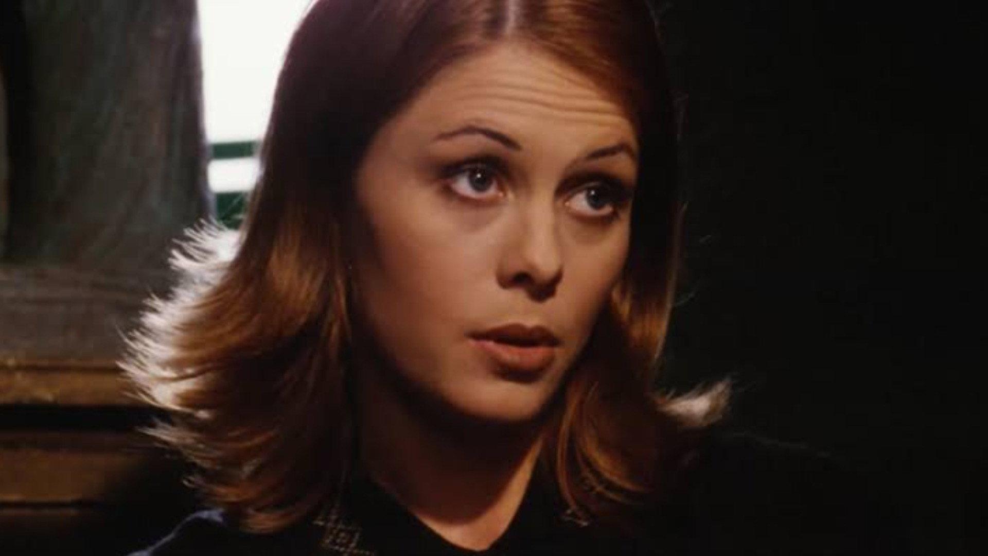 Amanda & the Alien 1998 movie scene