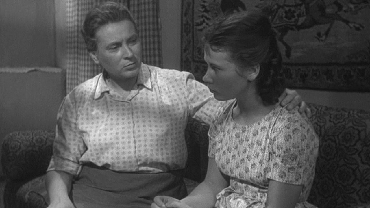 Mother and Stepmother 1964 movie scene