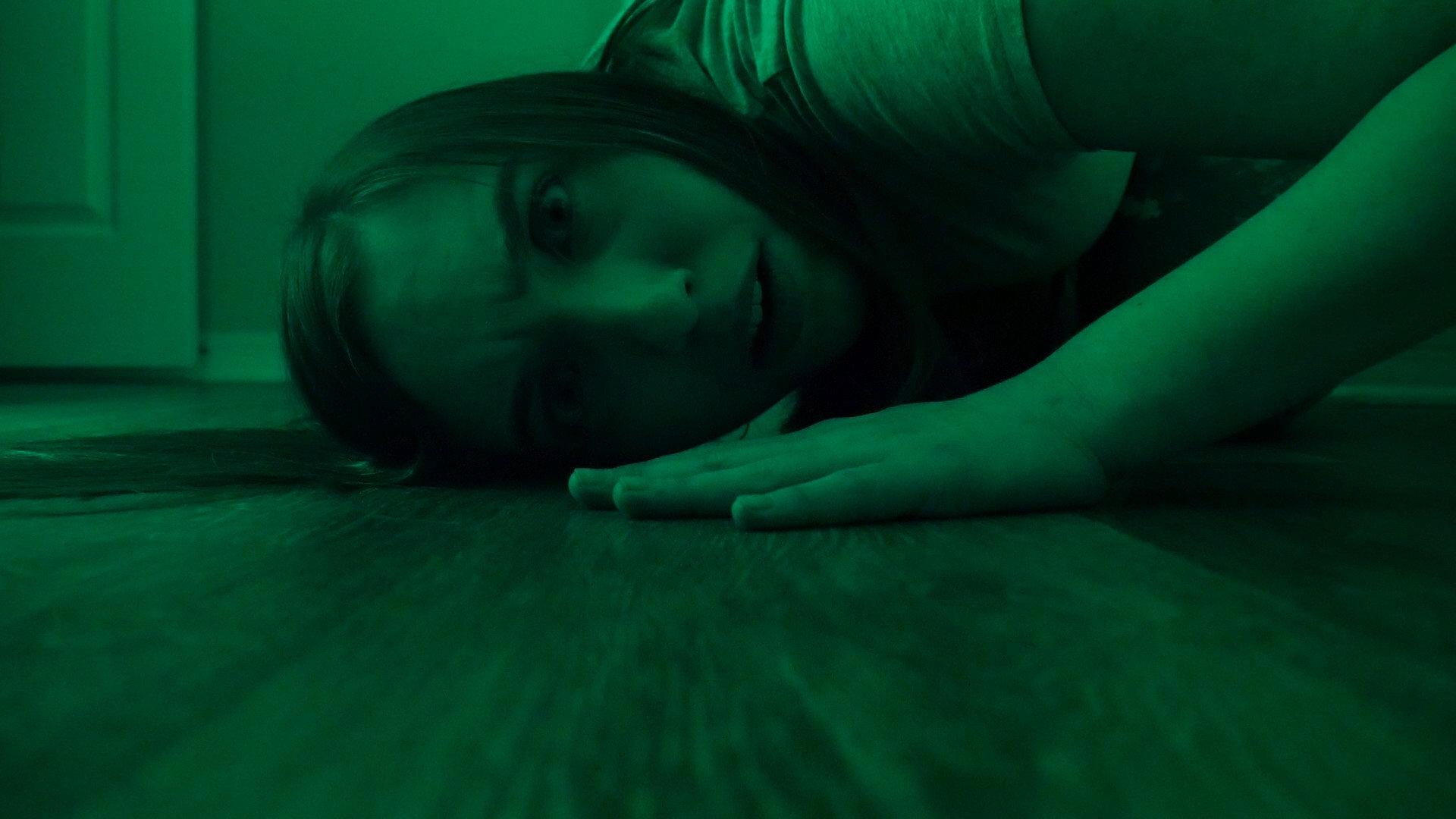 OCUPADO 2020 movie scene