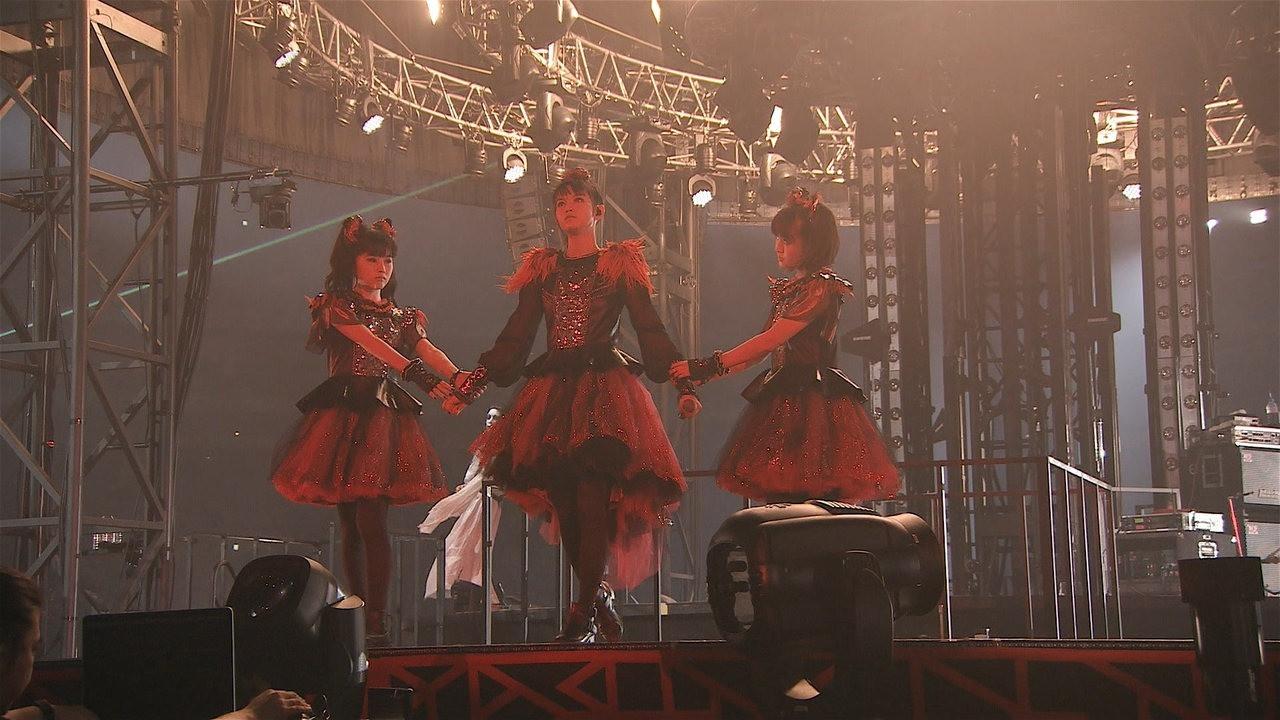 BABYMETAL Live at Tokyo Dome - WORLD TOUR 2016 - LEGEND - METAL RESISTANCE - Black Night 2016 movie scene