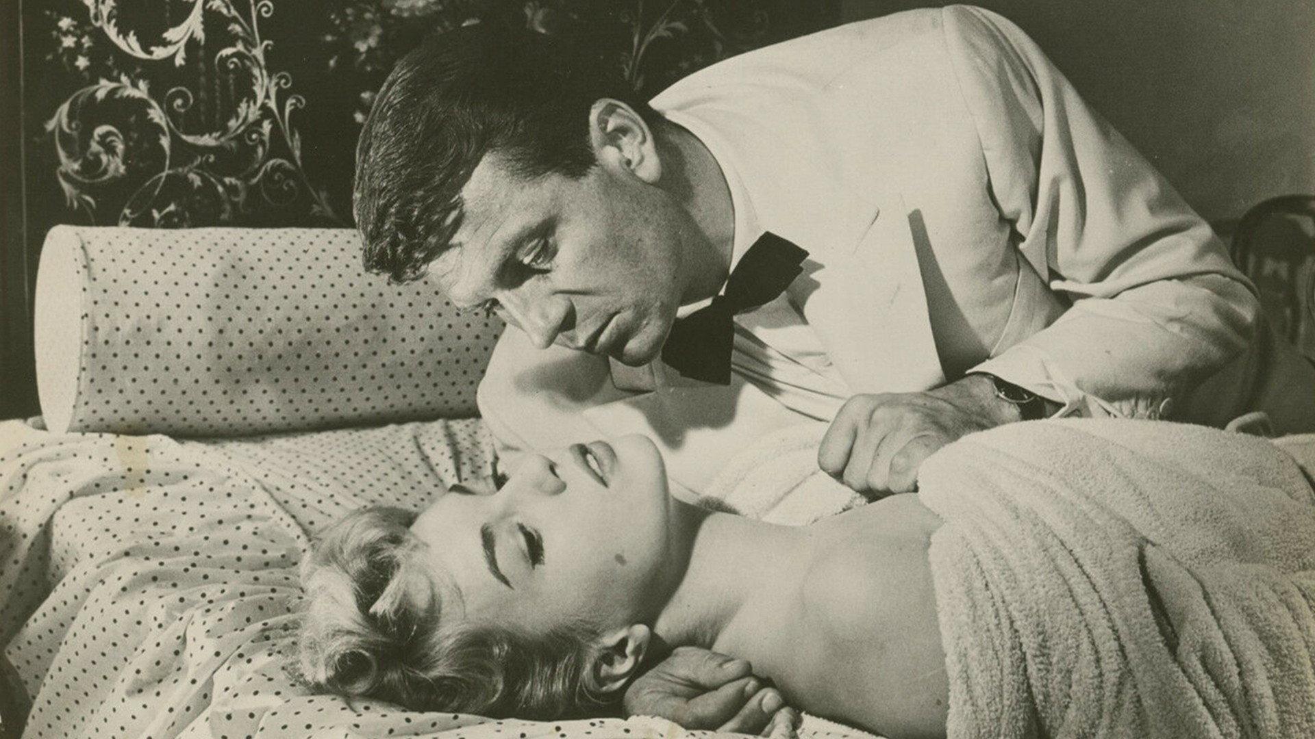 A Kiss for a Killer 1957 movie scene