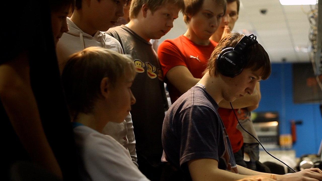 Gamer 2011 movie scene