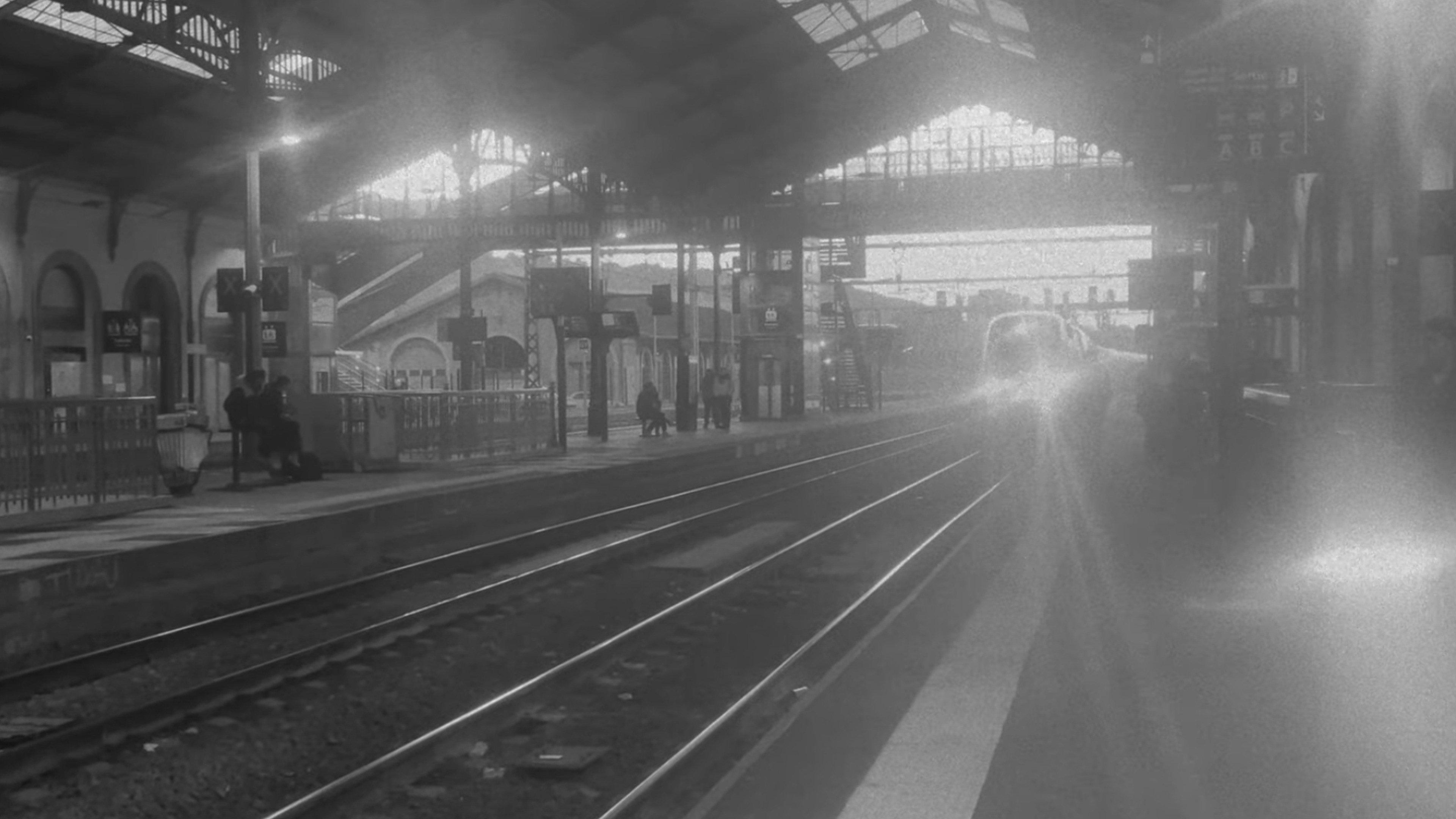 Industriellement la vie 2025 movie scene