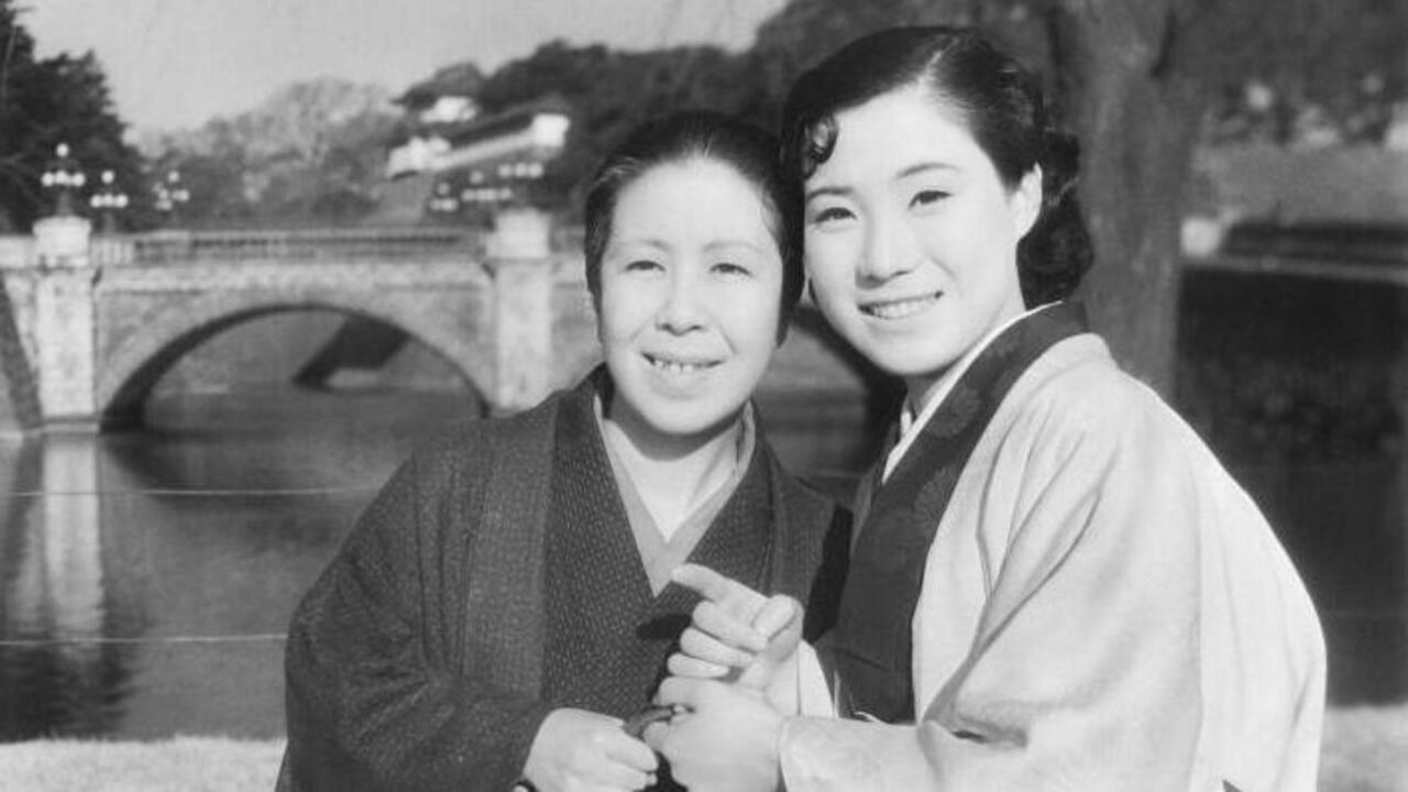 Here Is Tokyo, Mother 1957 movie scene