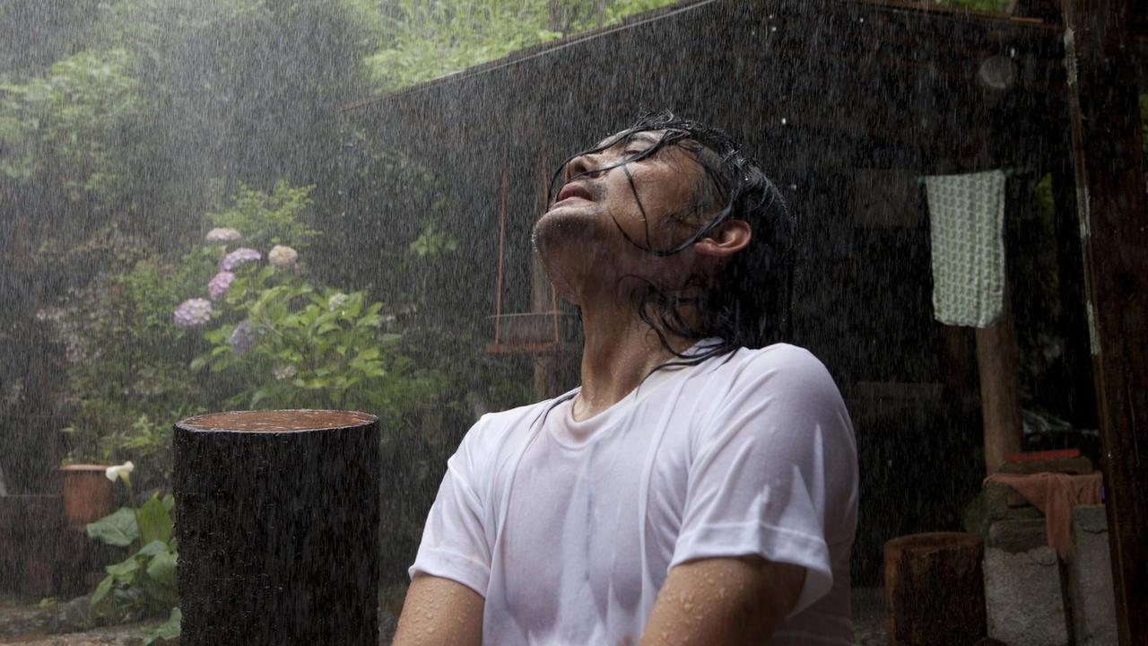 Hanezu 2012 movie scene