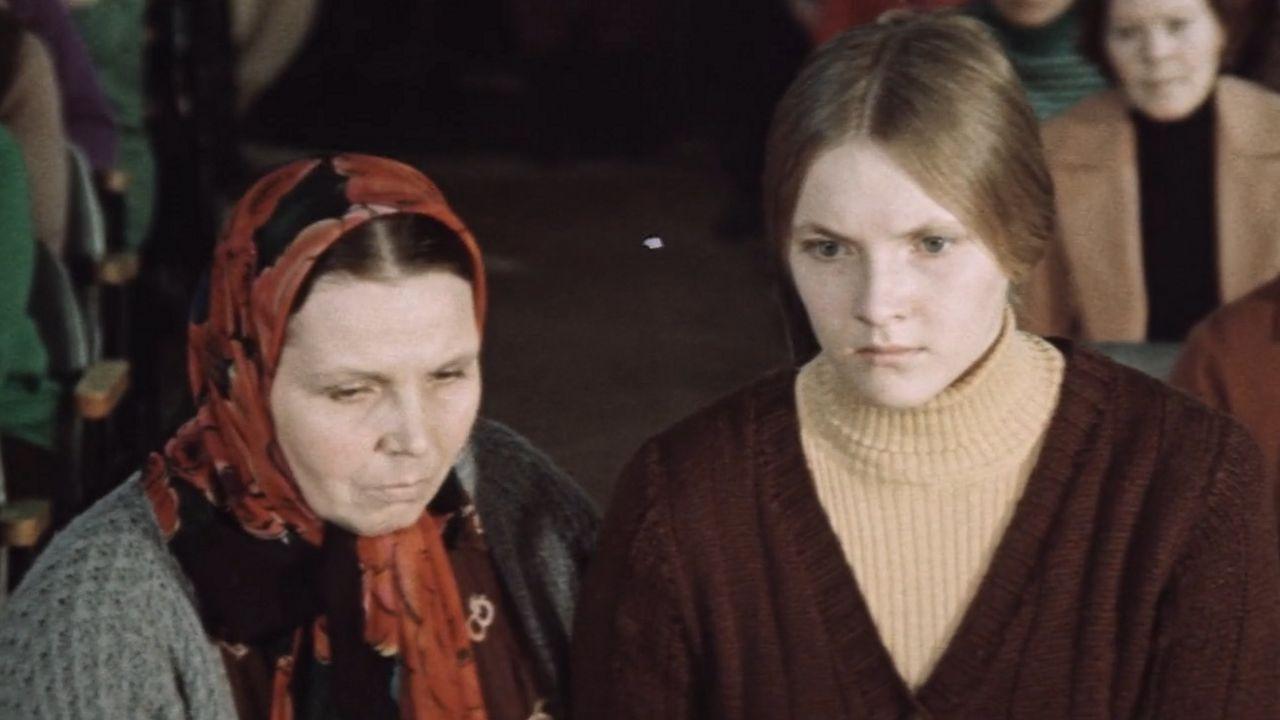 Sunday Night 1977 movie scene
