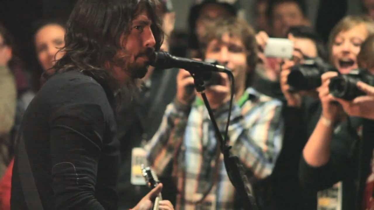 Foo Fighters - Garage Tour 2011 movie scene