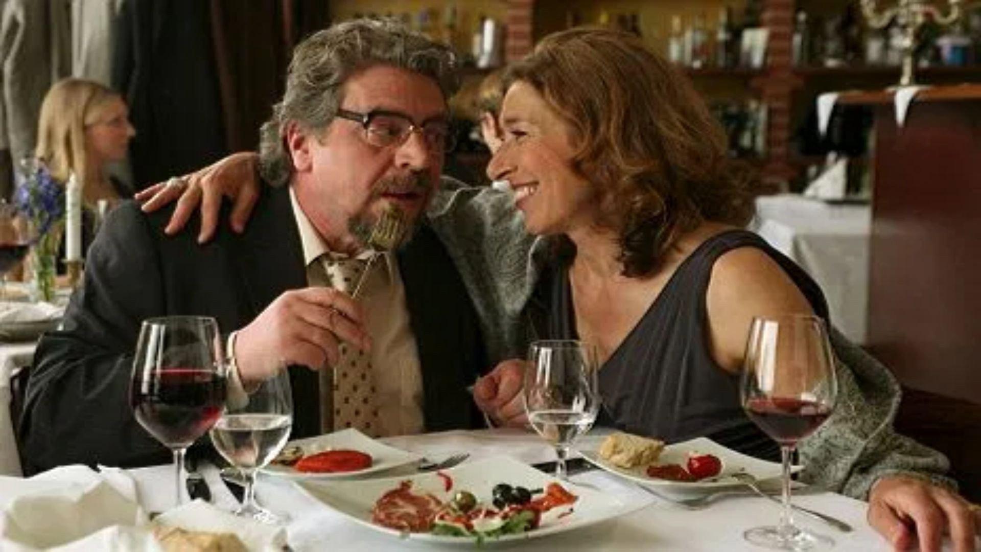 Der Heiratsschwindler und seine Frau 2012 movie scene