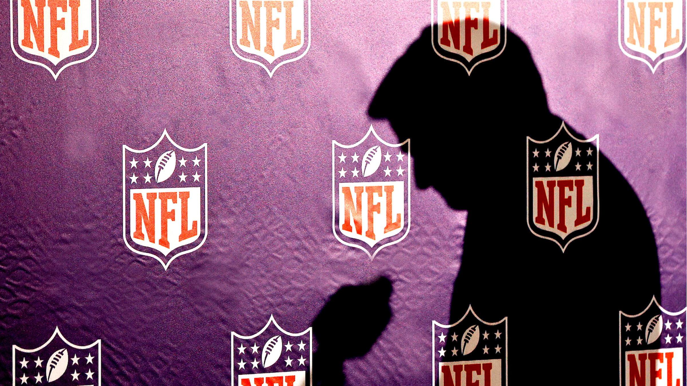 League of Denial: The NFL’s Concussion Crisis 2013 movie scene