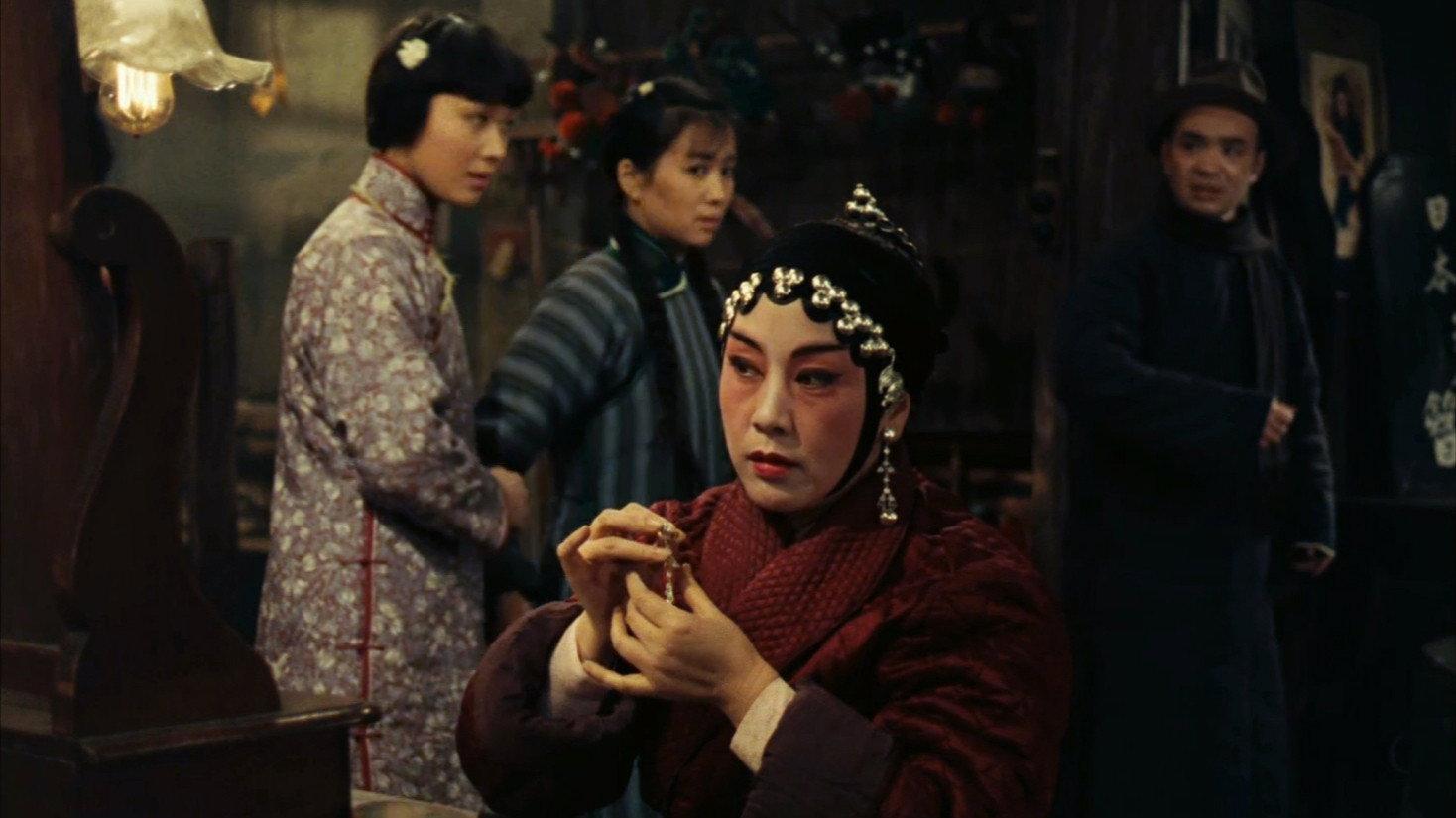 Two Stage Sisters 1964 movie scene