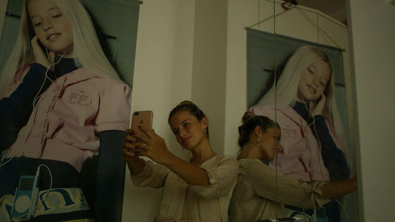 Bellissime 2019 movie scene