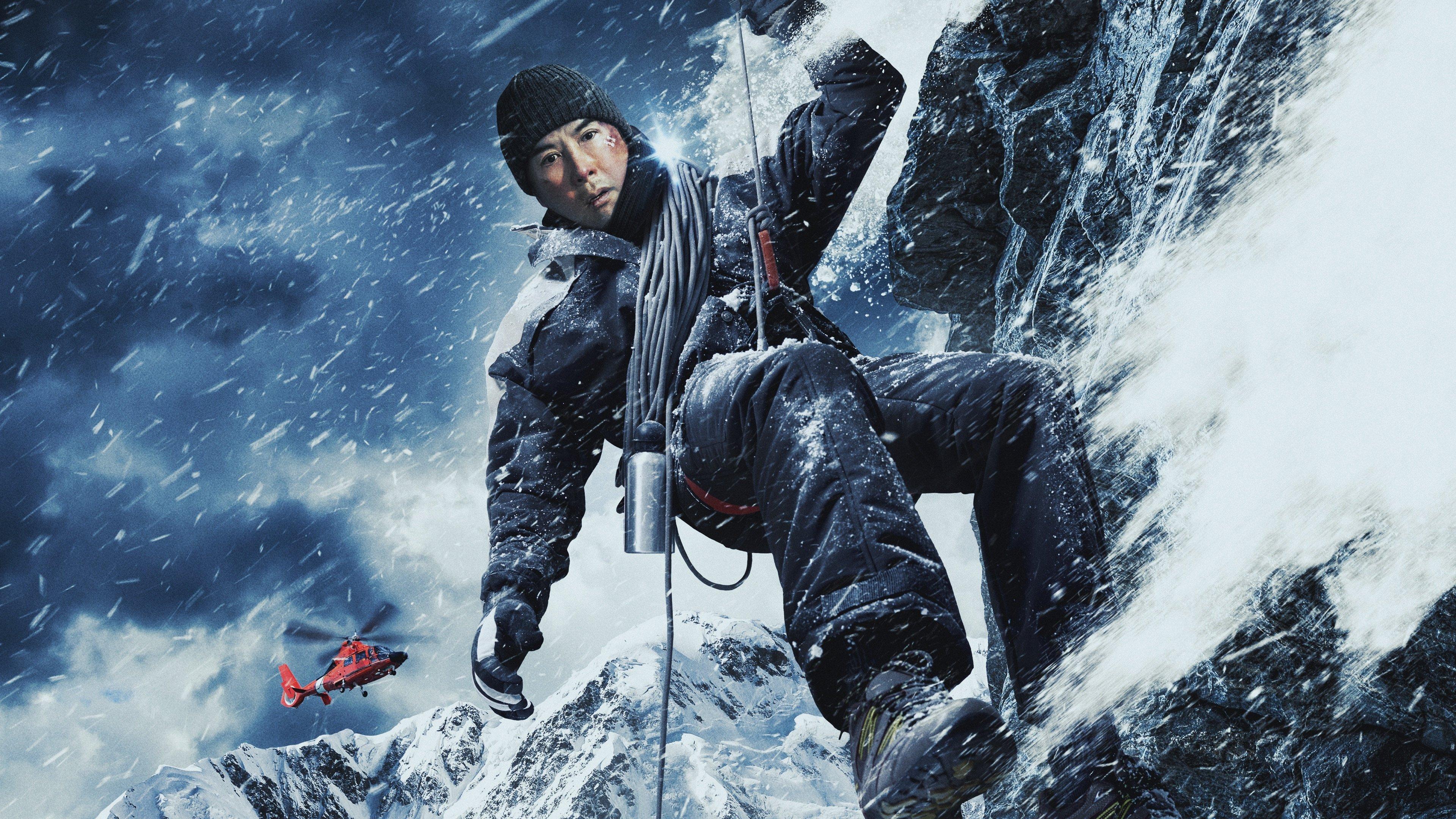 Polar Rescue 2022 movie scene