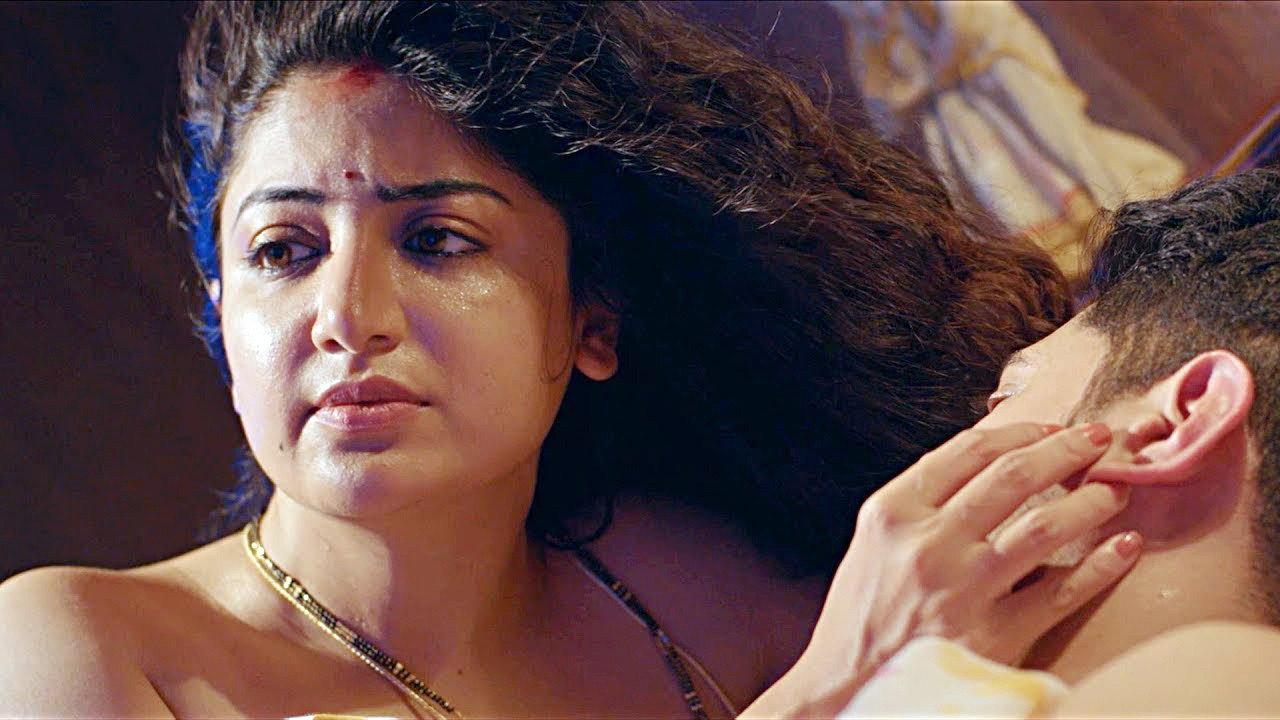 Nathicharami 2022 movie scene