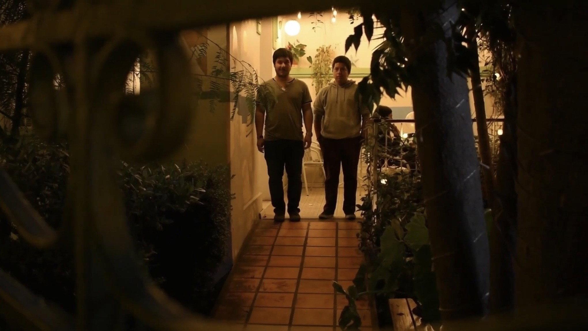 Cartas de Marcelo y Luke 2024 movie scene