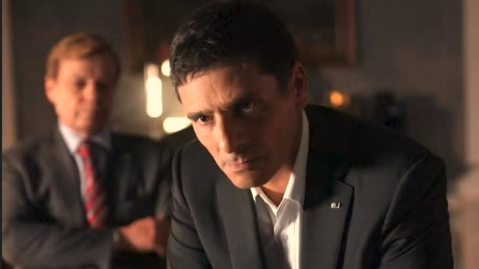 La solitude du pouvoir 2012 movie scene