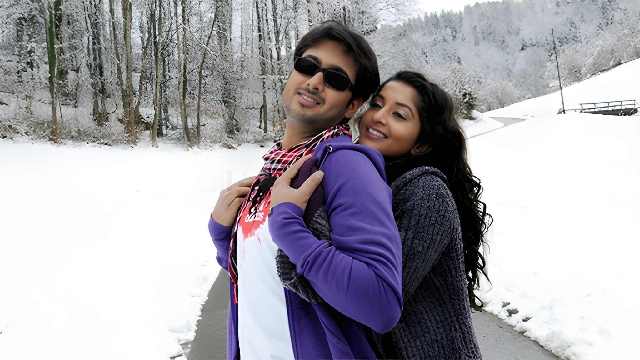 Pen Singam 2010 movie scene