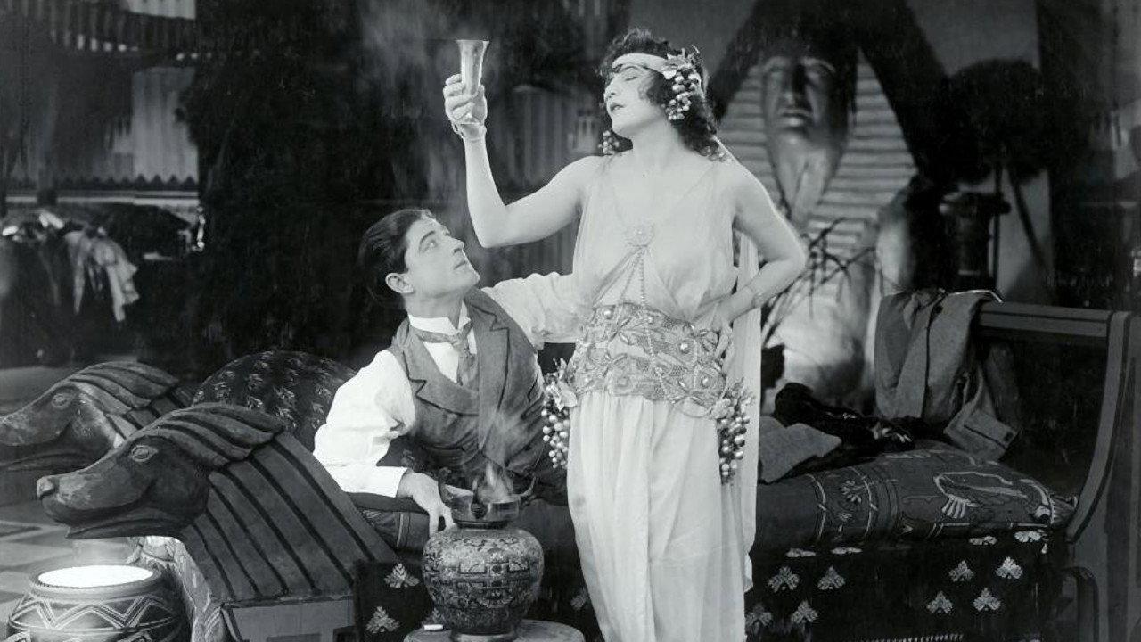 Idolators 1917 movie scene