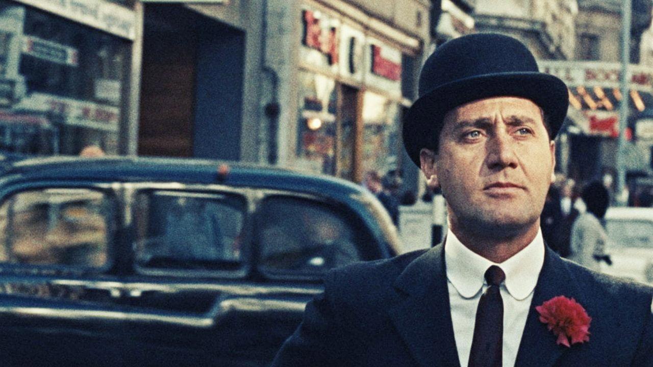 Smoke Over London 1966 movie scene