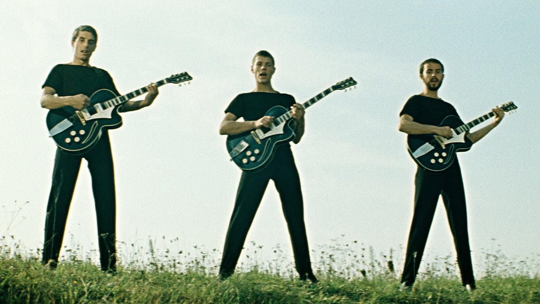 The Hop-Pickers 1964 movie scene