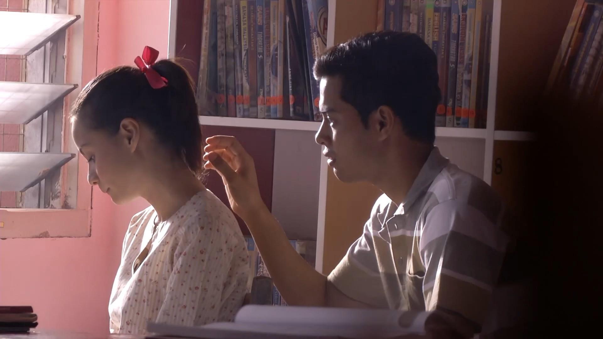 Melur Vs Rajawali 2015 movie scene