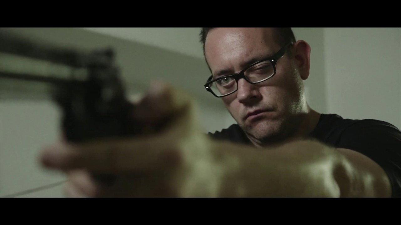 Bloodhound 2020 movie scene