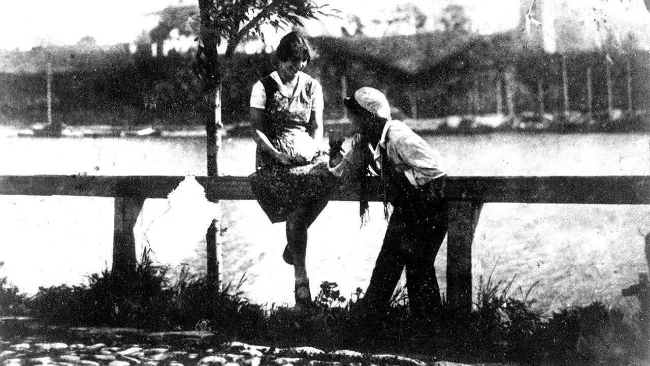 The Parisian Cobbler 1927 movie scene