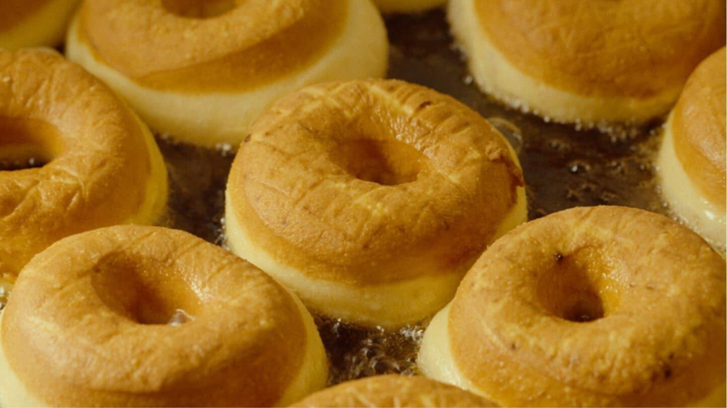 Doughnuts Mori 2022 movie scene