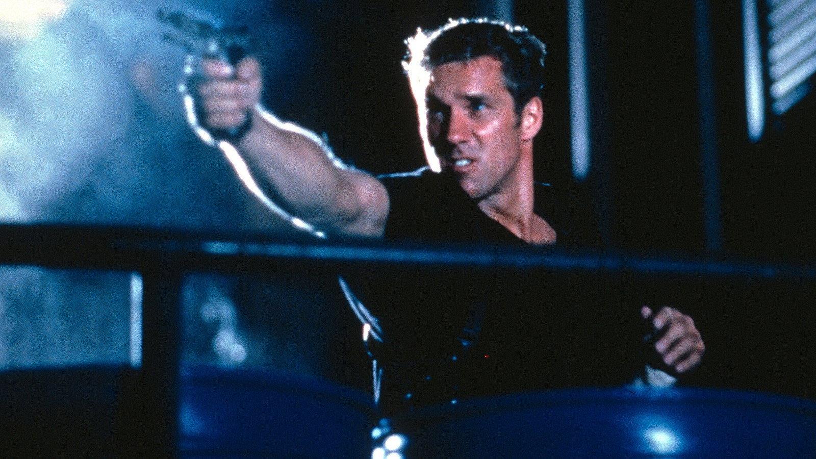 Recoil 1998 movie scene
