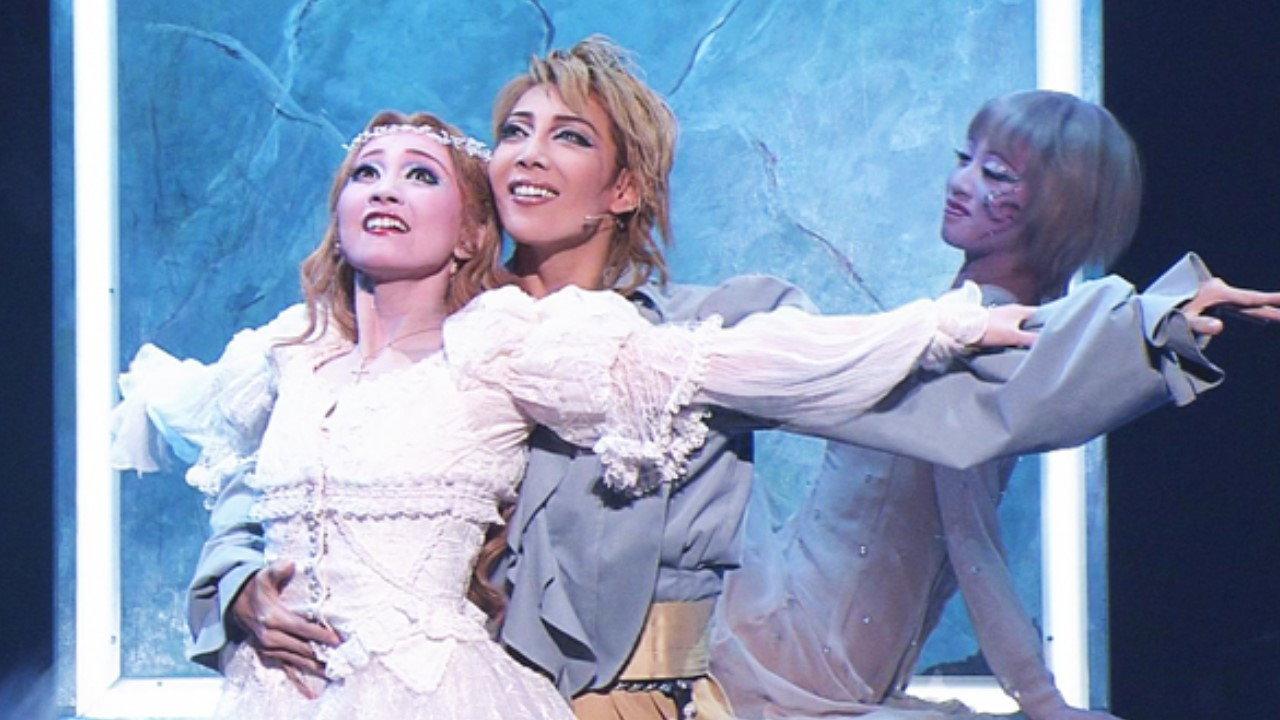Romeo & Juliette 2010 movie scene
