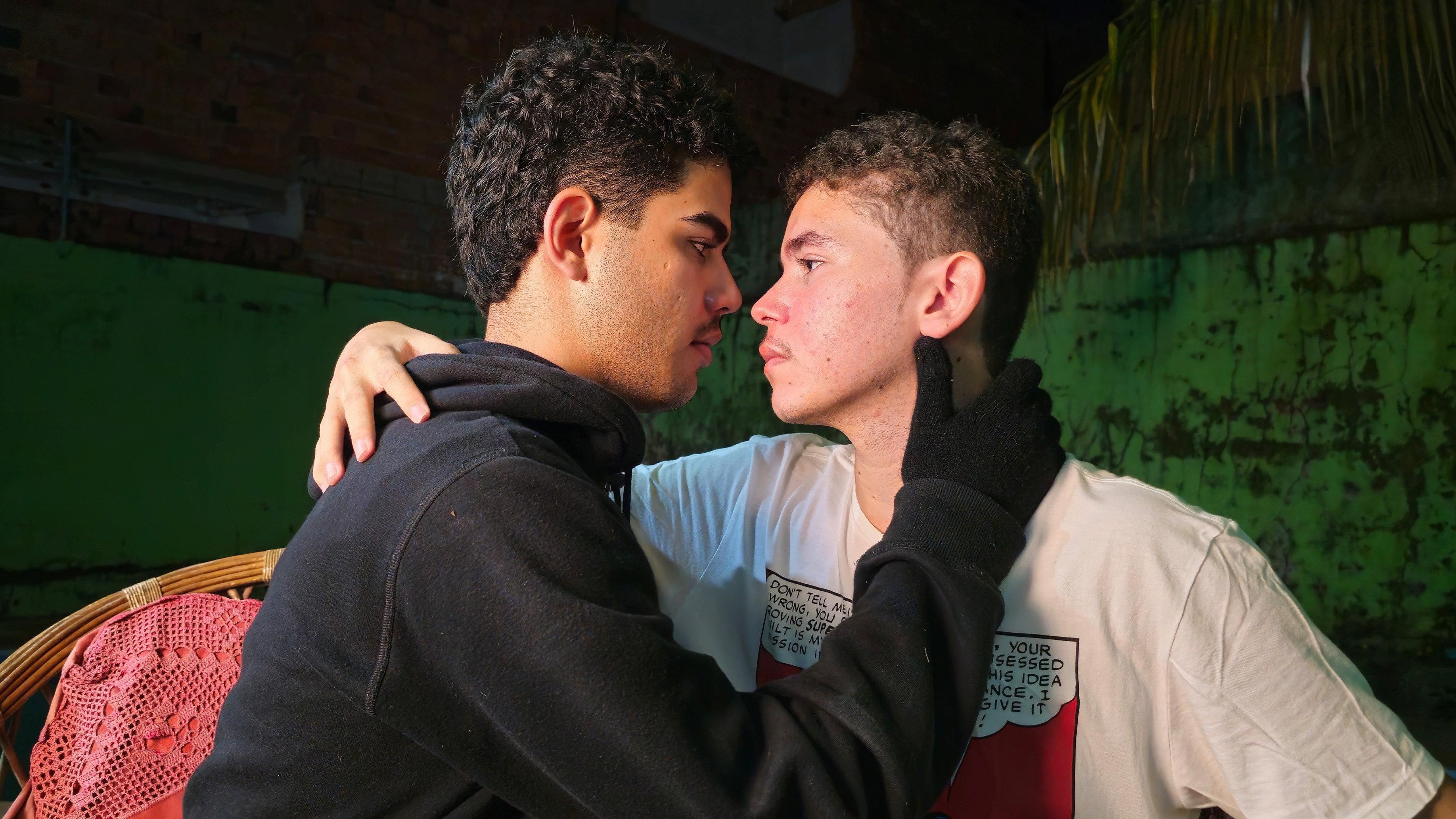 A Voz Que Me Conduz 2024 movie scene