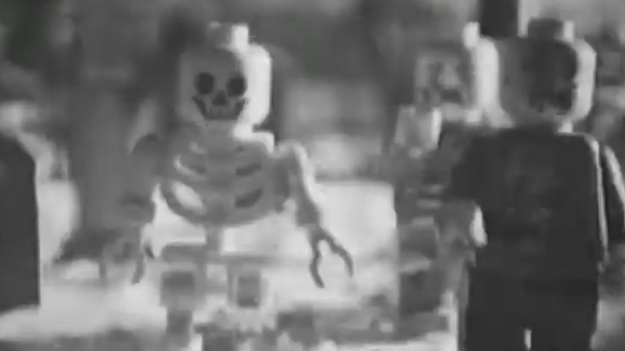 All of the Dead 2000 movie scene