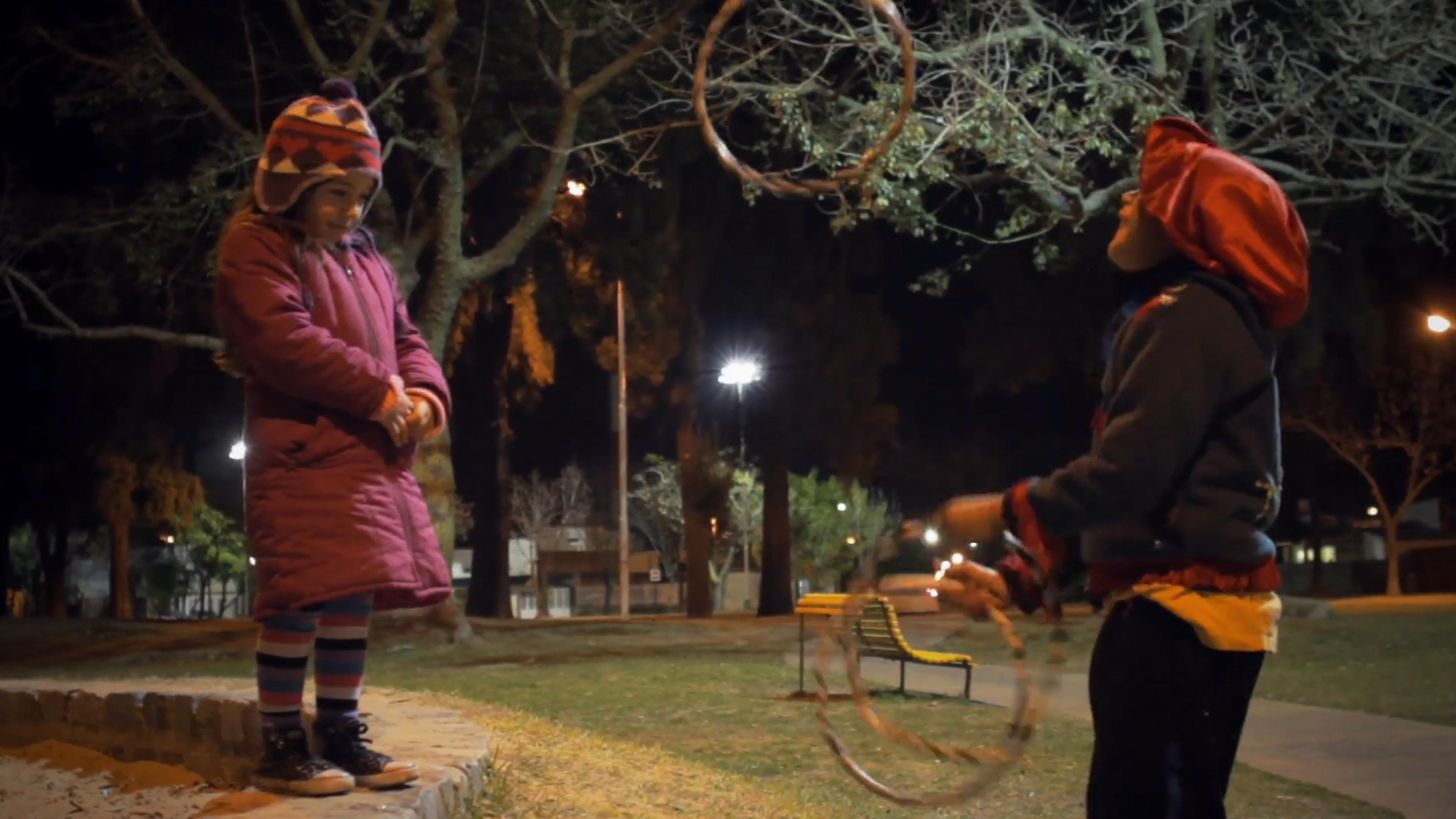 La Cima del Mundo 2013 movie scene