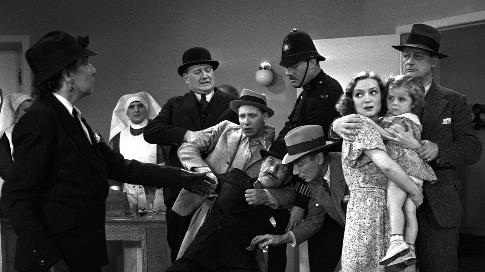 Keep Your Seats, Please 1936 movie scene