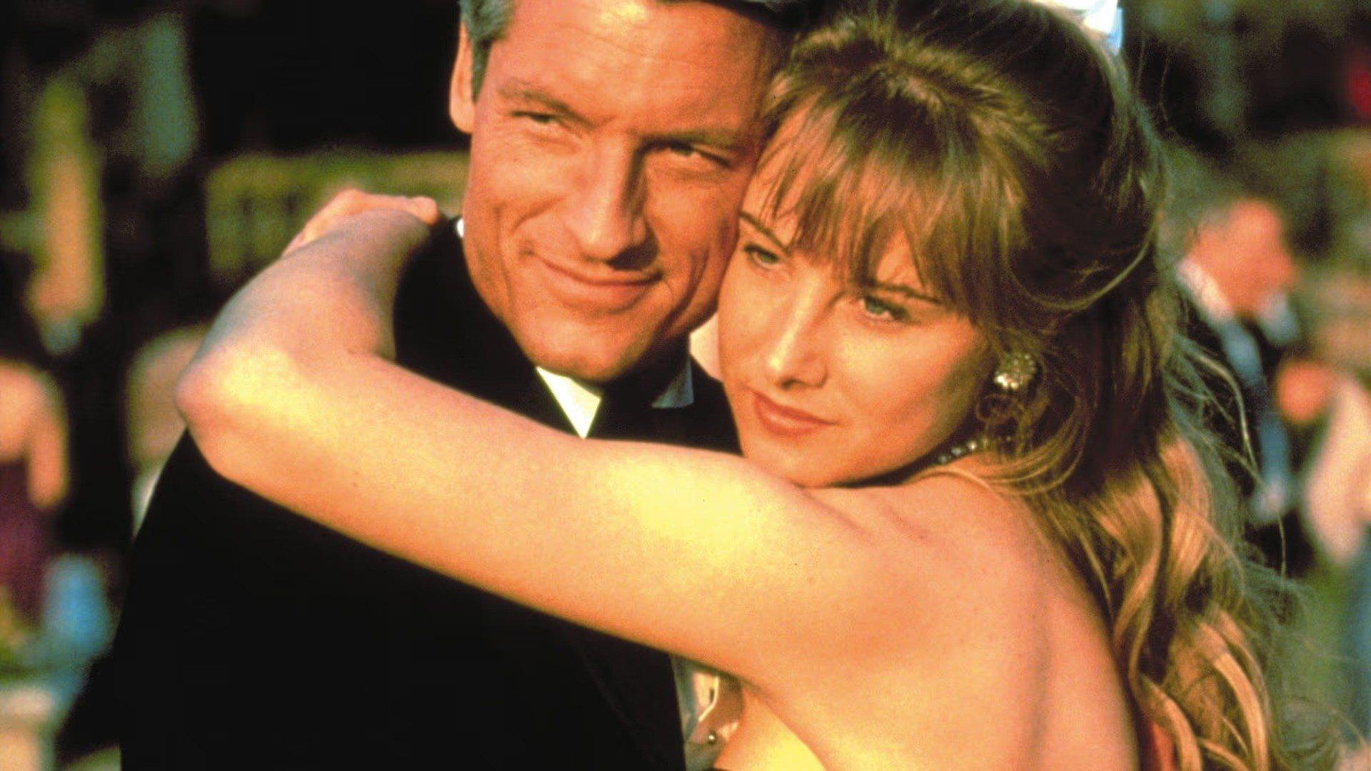 Roxanne: The Prize Pulitzer 1989 movie scene