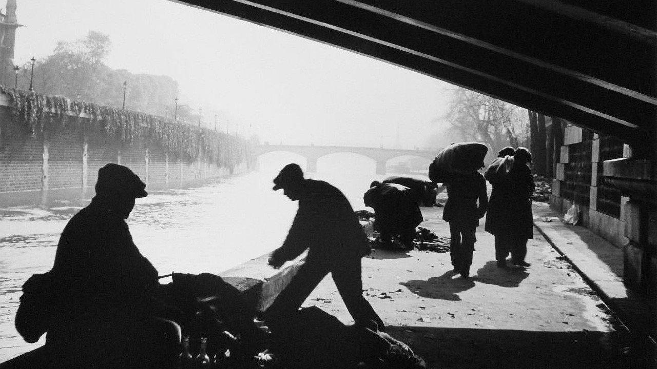 Roger Schall, the man with Rolleiflex 2009 movie scene