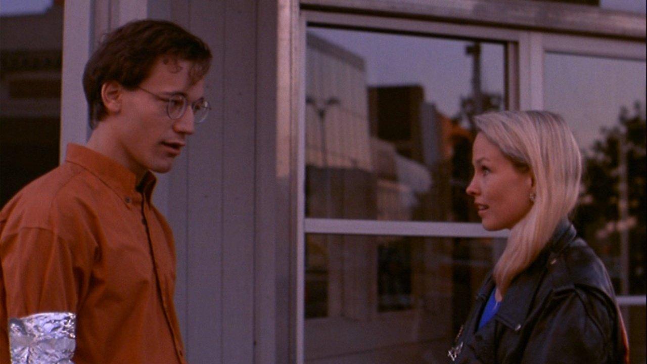 Lunatics: A Love Story 1991 movie scene