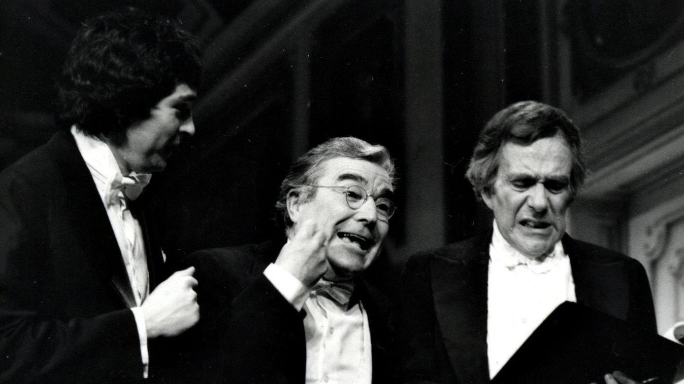 The Play at the Castle 1984 movie scene