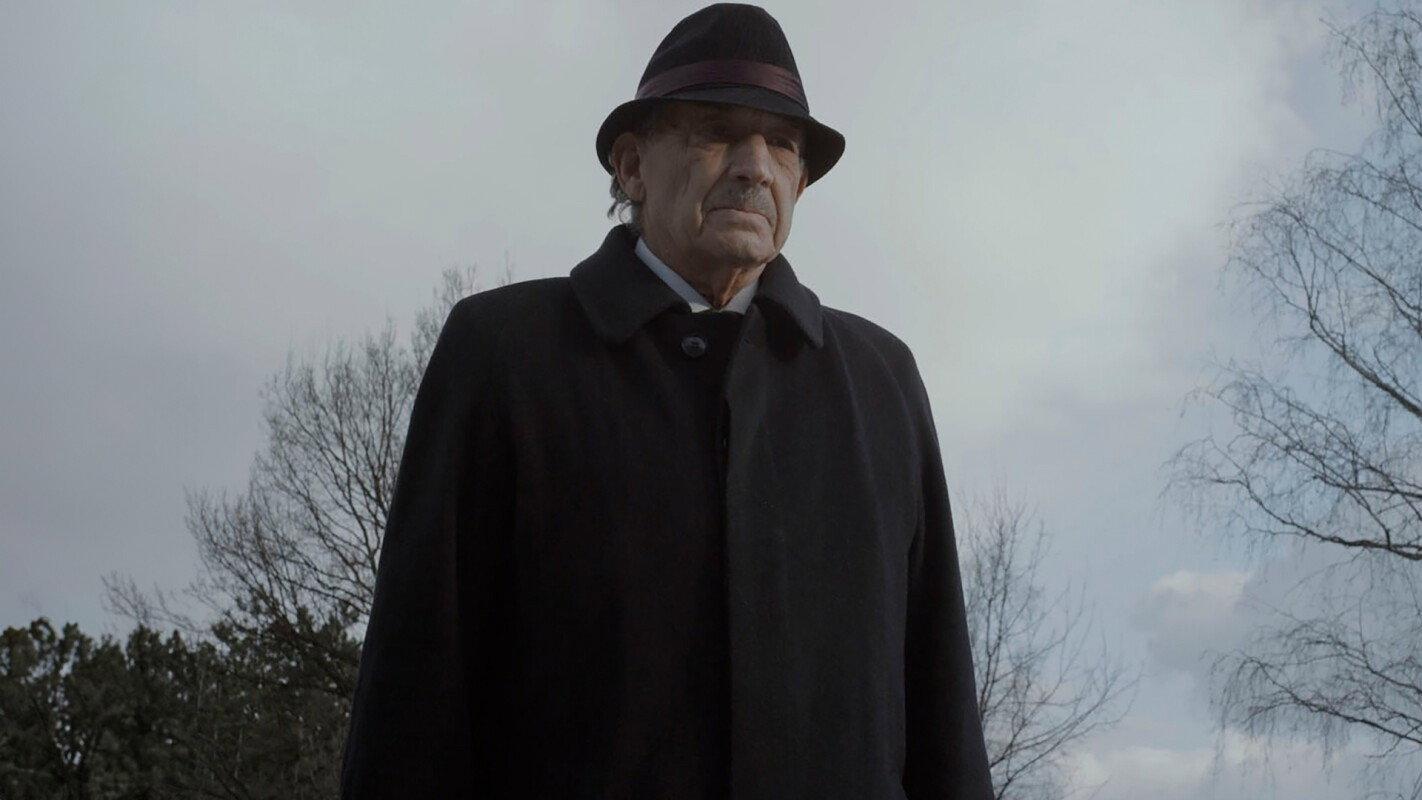 Old Tricks 2022 movie scene