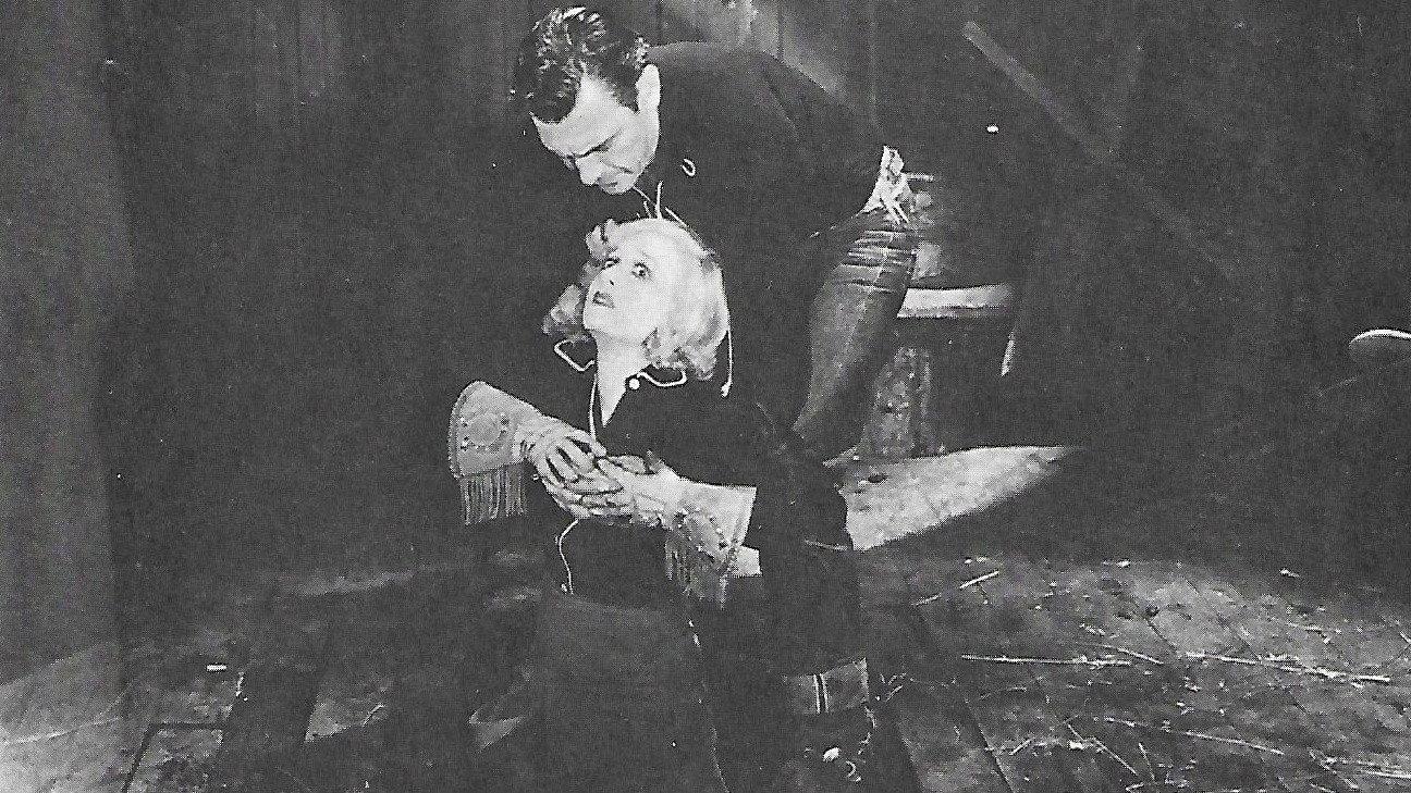 Gordon of Ghost City 1933 movie scene